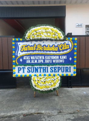 Papan Bunga Duka di Kupang