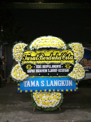Papan Bunga Duka di Kupang